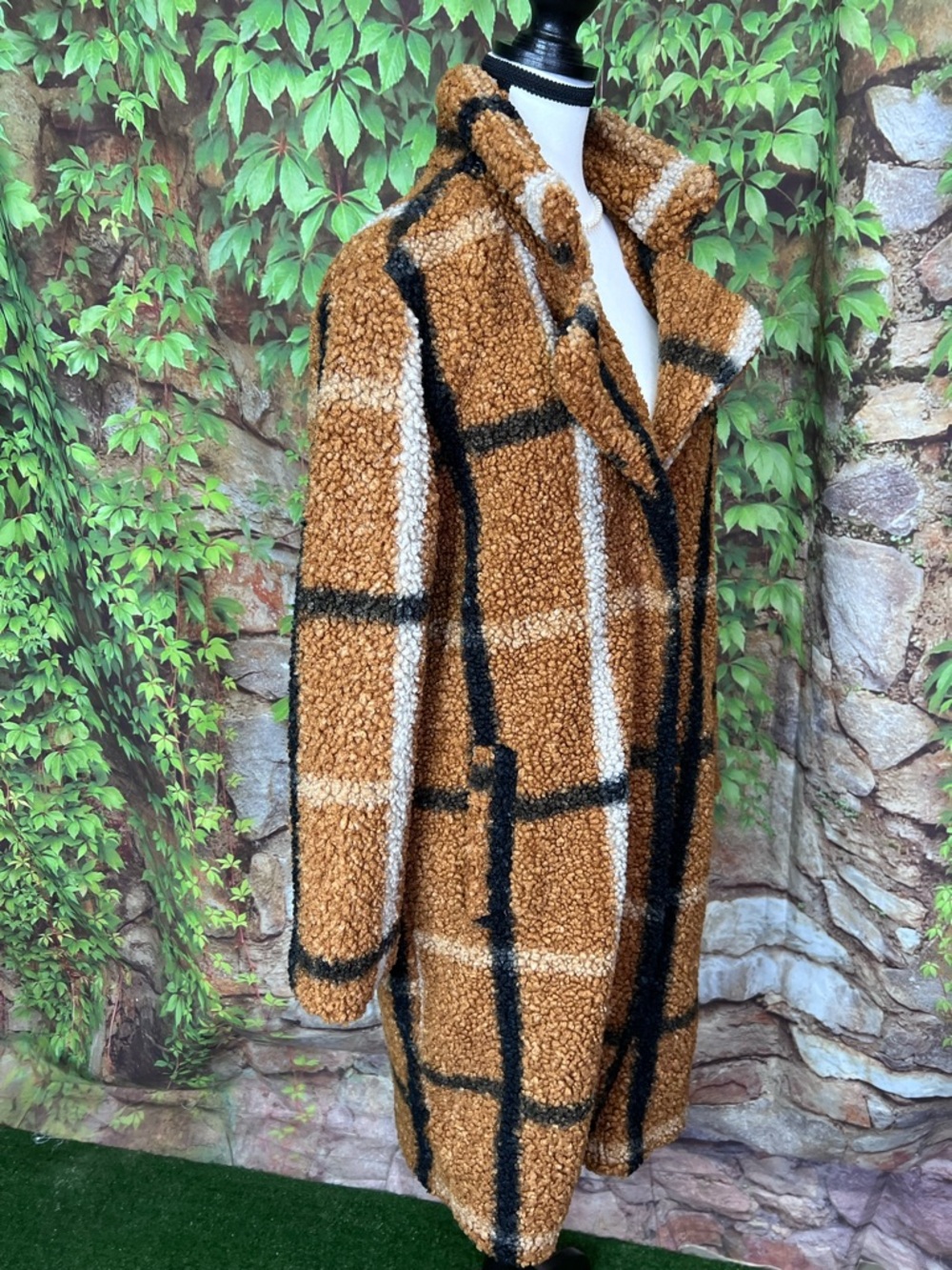 STOOSH Camel Plaid Boucle Relaxed Fit Snap Front Fall Downtown Statement Coat, S - Picture 8 of 10